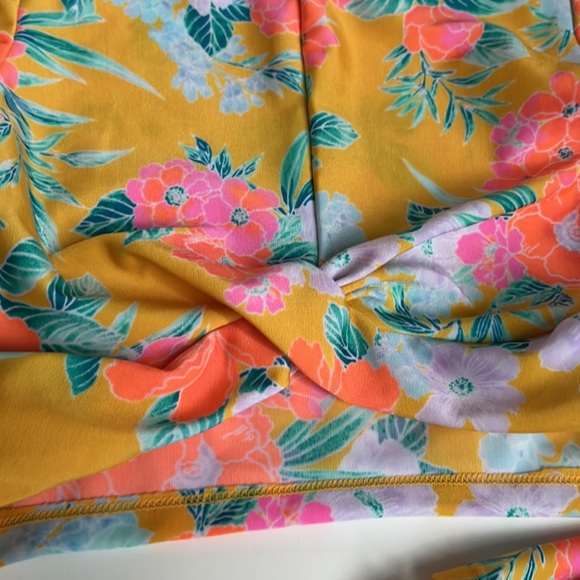 NWT Art Class Size Small Multicolor Floral Long Sleeve Cropped Swim Top - Picture 3 of 6